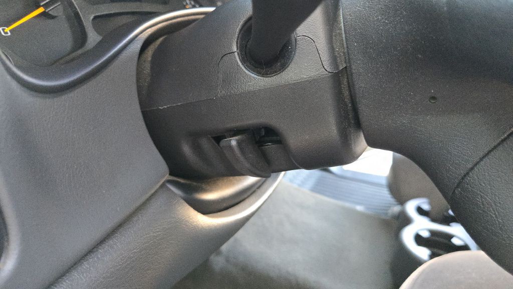 2003 GMC Sierra Image 37