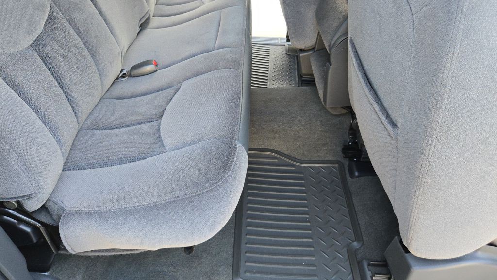 2003 GMC Sierra Image 59
