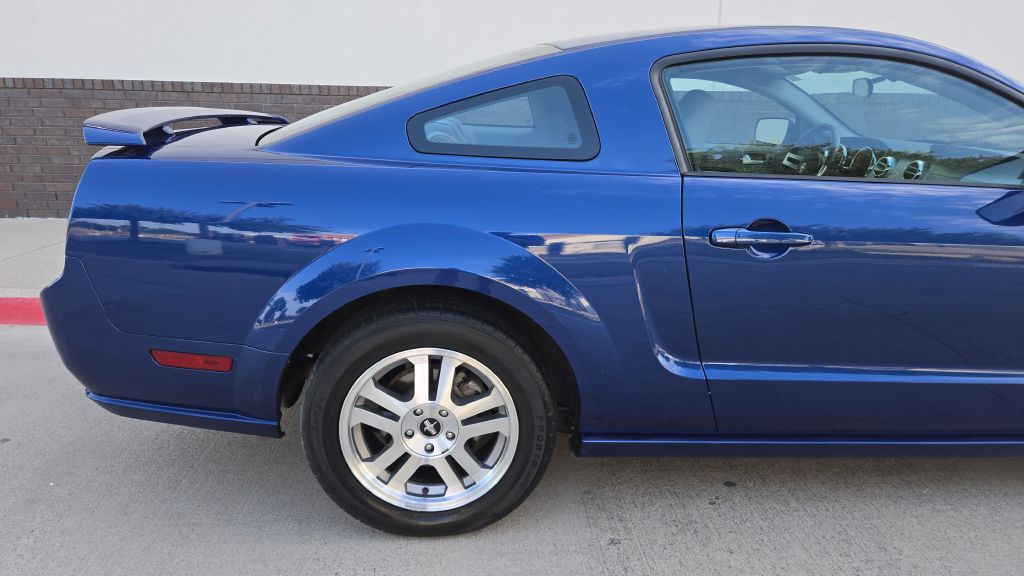 2006 Ford Mustang Image 7
