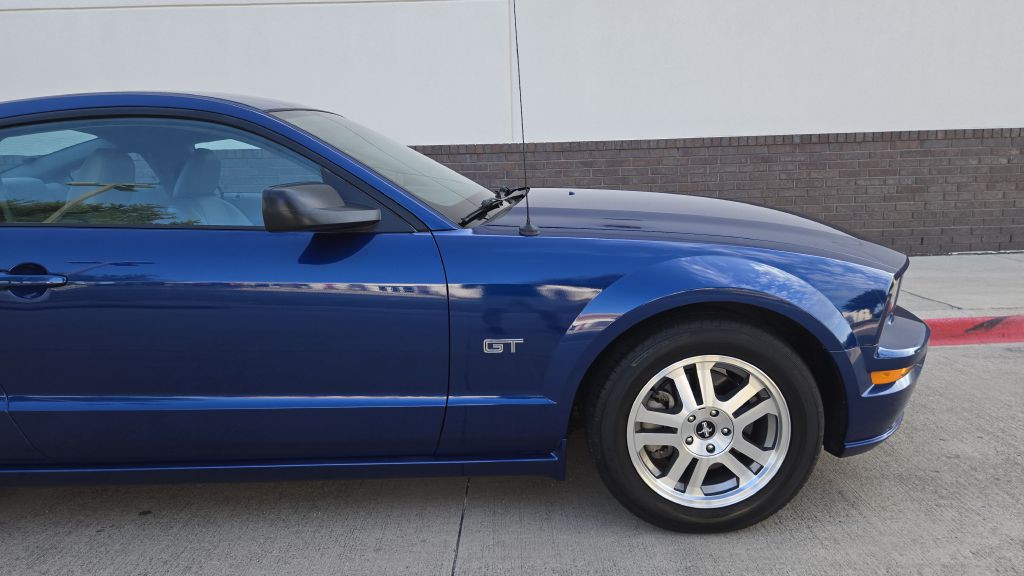 2006 Ford Mustang Image 9