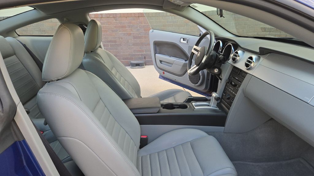 2006 Ford Mustang Image 47