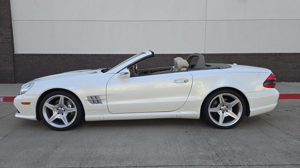 2011 Mercedes-Benz SL-Class Image 5