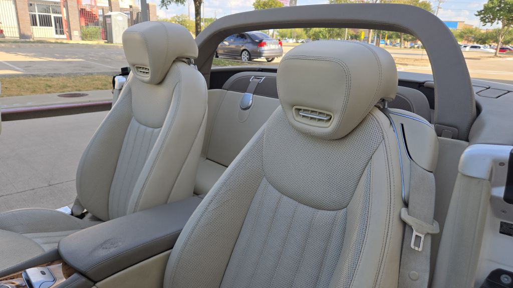 2011 Mercedes-Benz SL-Class Image 36
