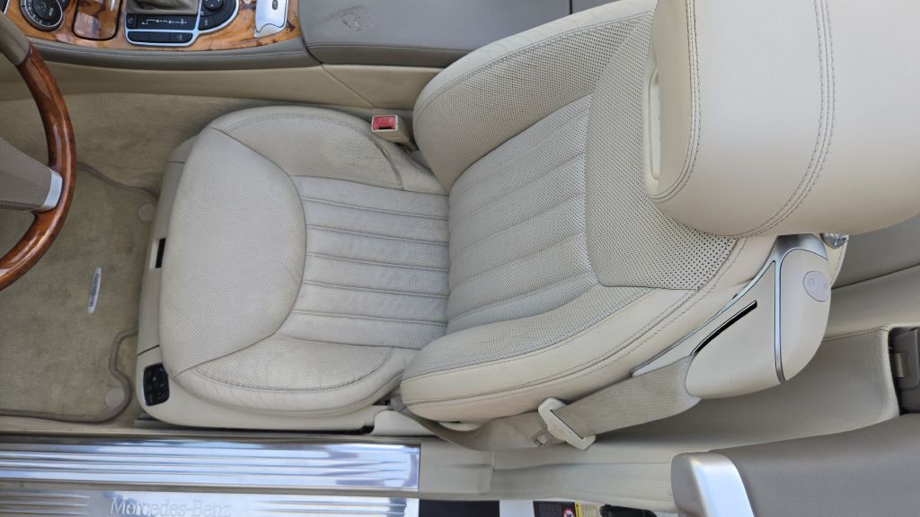 2011 Mercedes-Benz SL-Class Image 37