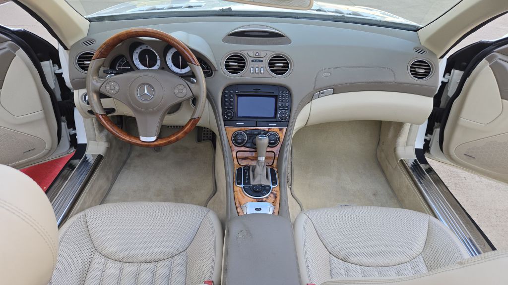 2011 Mercedes-Benz SL-Class Image 44