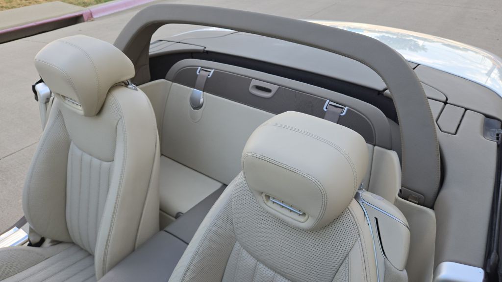 2011 Mercedes-Benz SL-Class Image 60