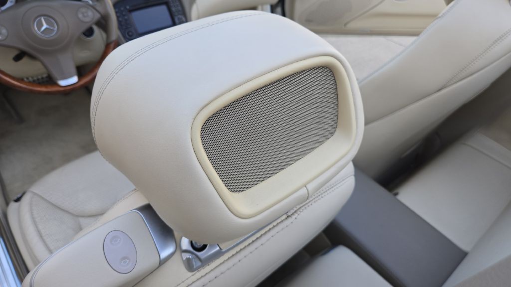 2011 Mercedes-Benz SL-Class Image 61