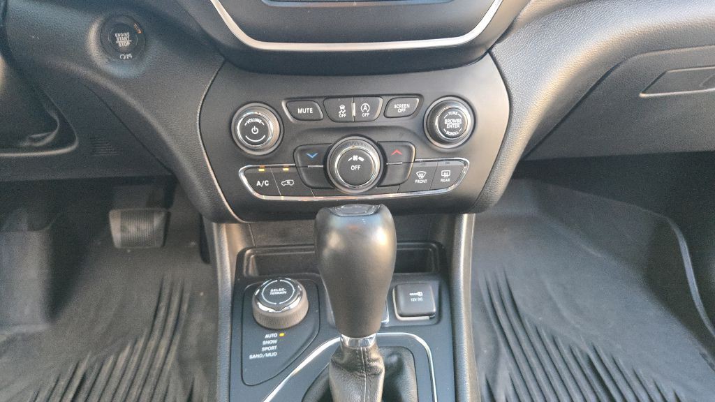 2021 Jeep Cherokee Image 45