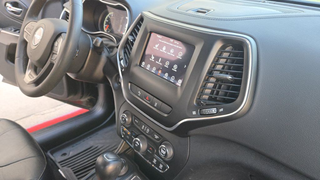 2021 Jeep Cherokee Image 60