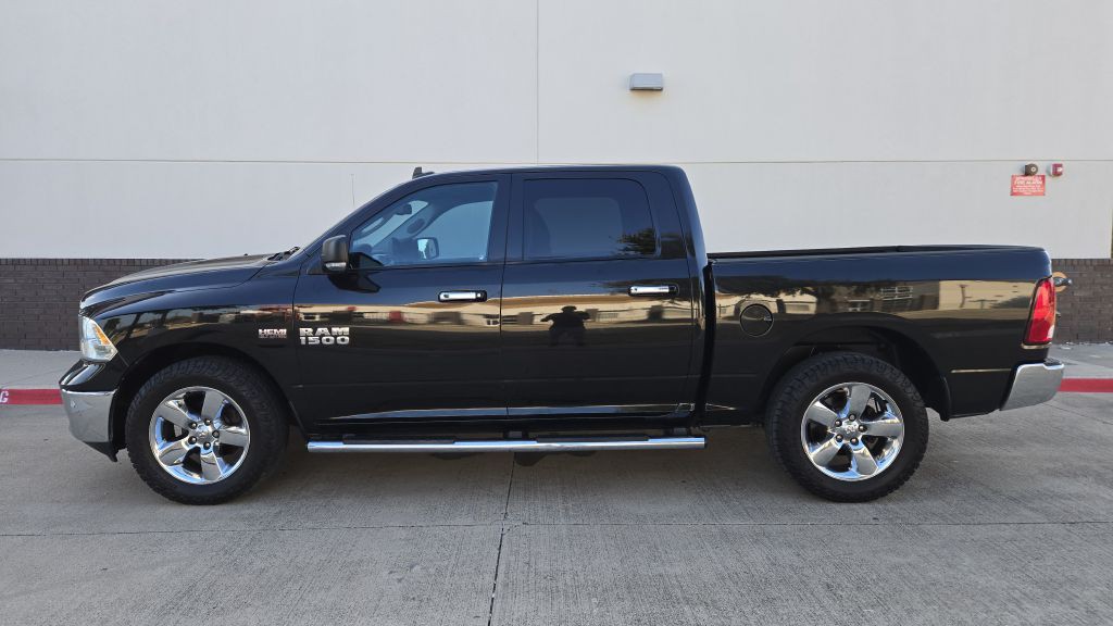 2016 RAM 1500 Image 3