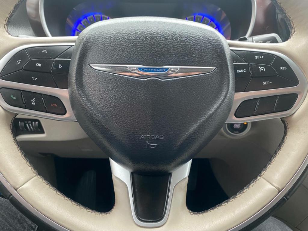 2018 Chrysler Pacifica Image 7