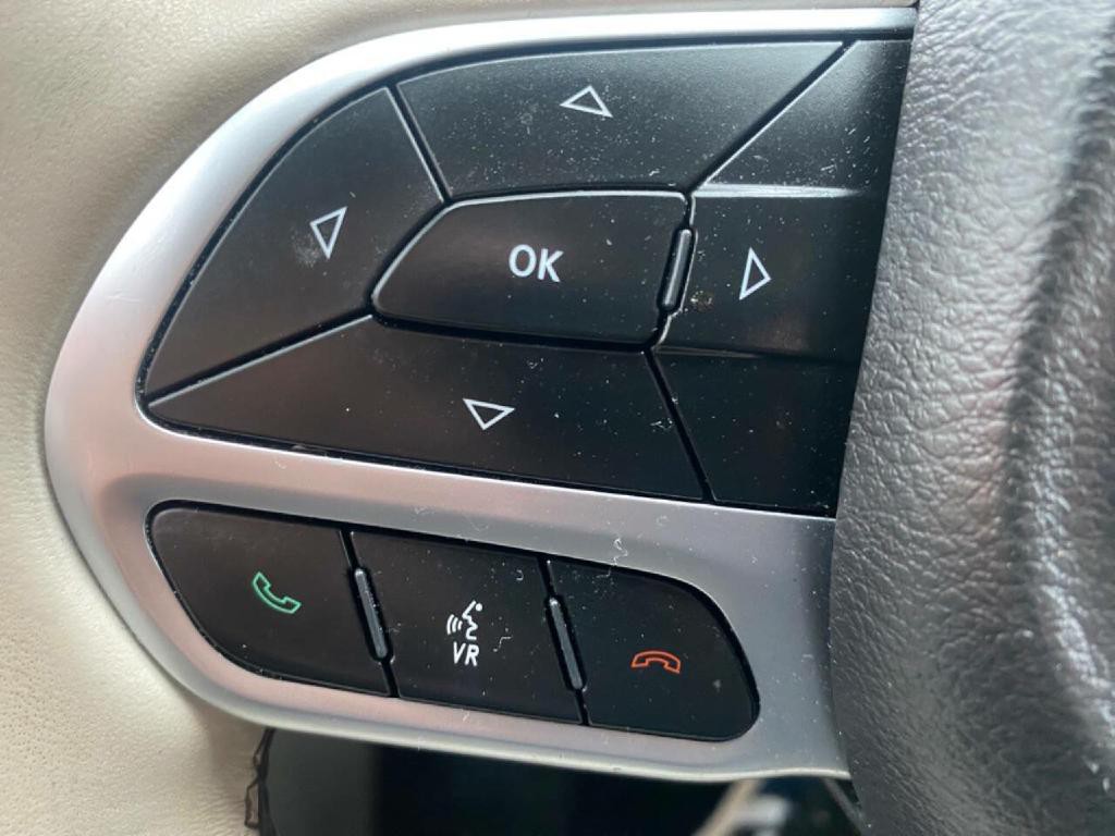 2018 Chrysler Pacifica Image 9