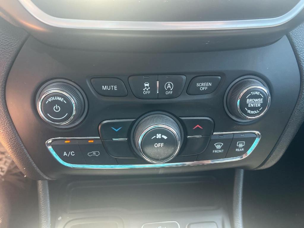 2021 Jeep Cherokee Image 16