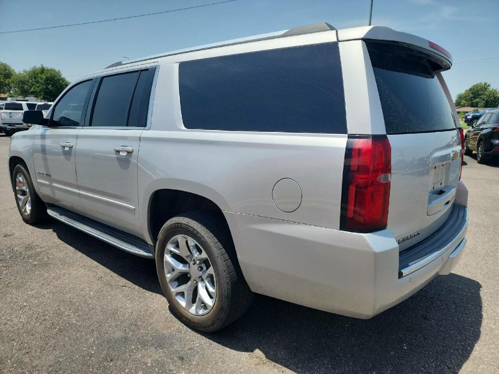 2018 Chevrolet Suburban Image 5