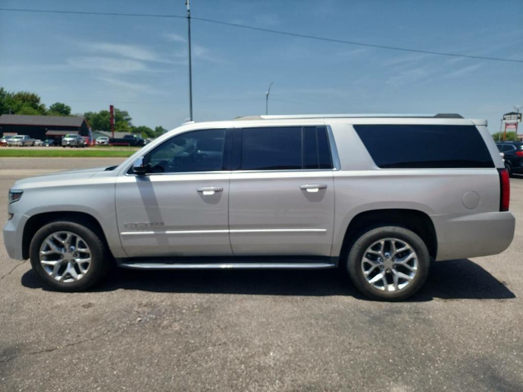2018 Chevrolet Suburban Image 6