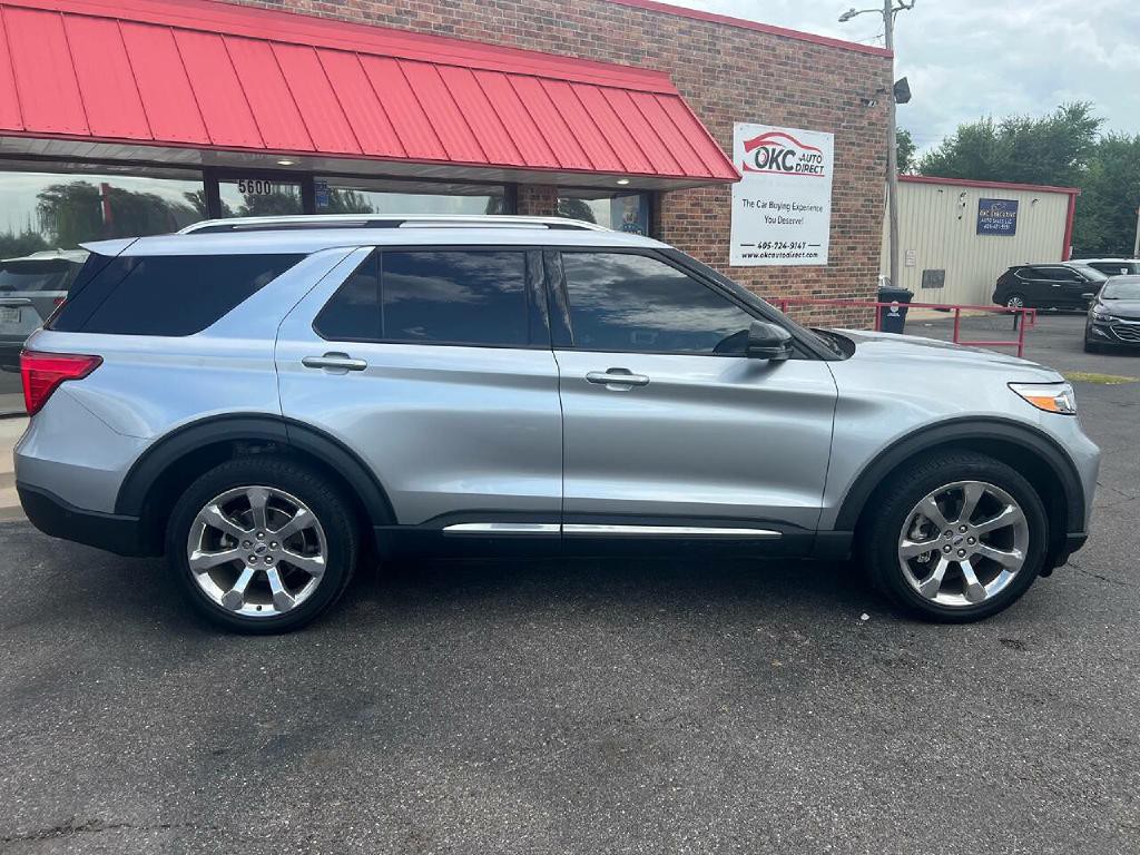 2020 Ford Explorer Image 2