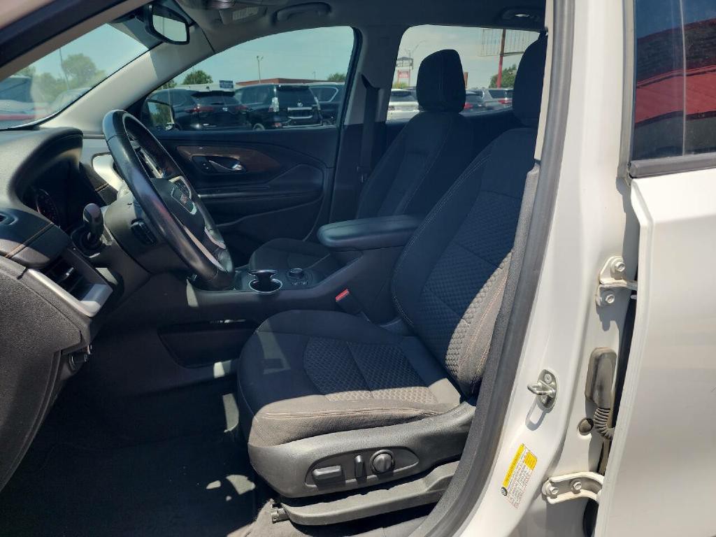 2018 GMC Terrain Image 9