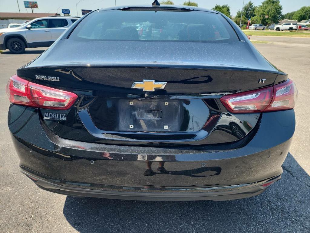 2021 Chevrolet Malibu Image 4