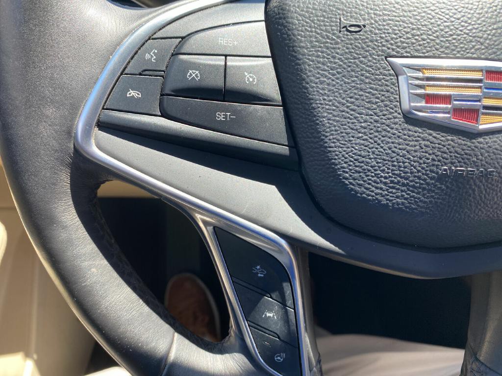 2017 Cadillac XT5 Image 11