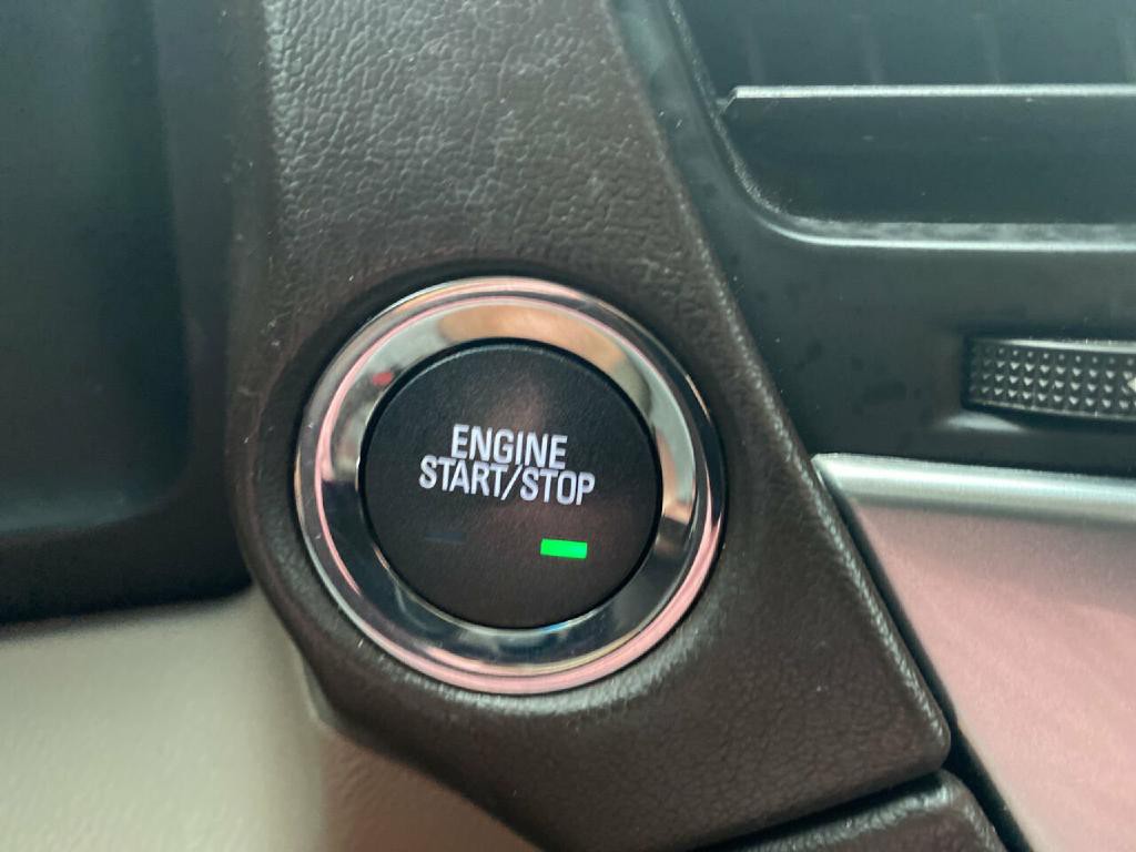 2016 Chevrolet Tahoe Image 21