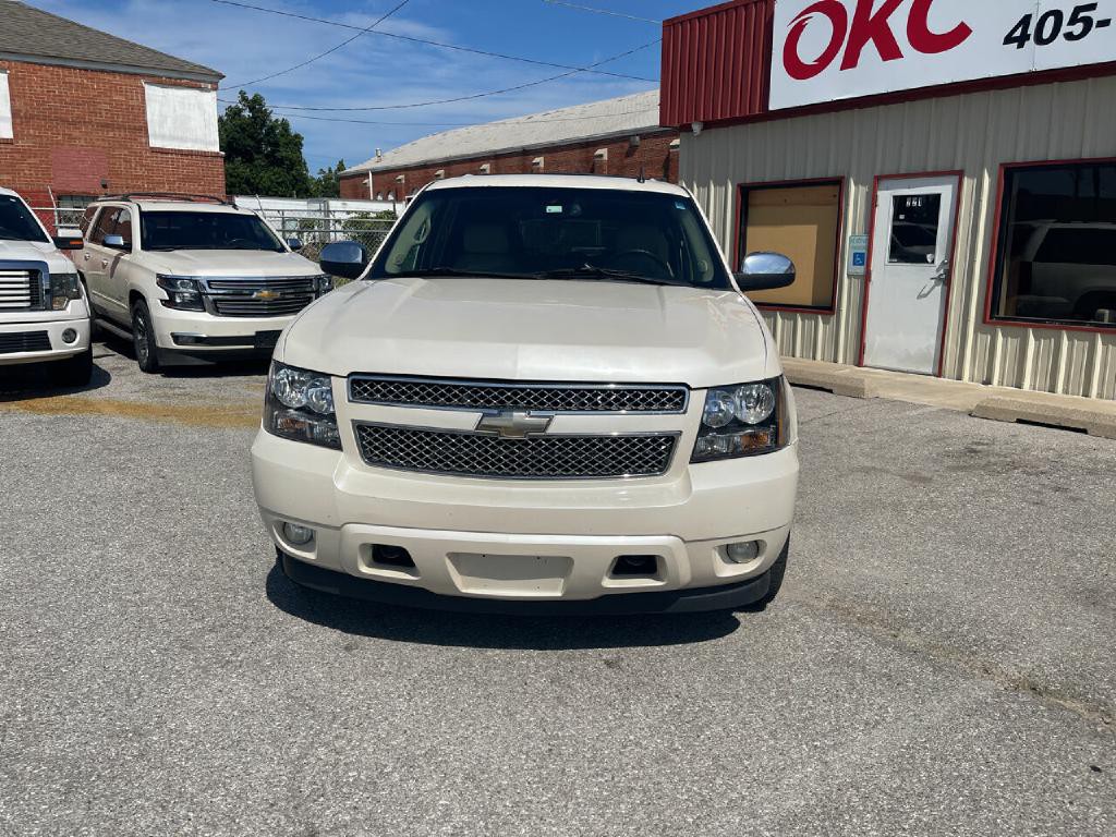 2008 Chevrolet Suburban Image 5