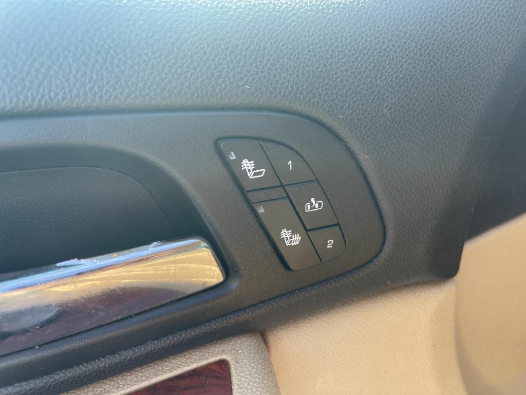 2008 Chevrolet Suburban Image 13