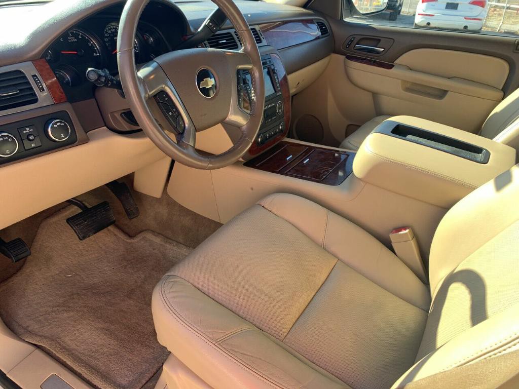 2010 Chevrolet Tahoe Image 9