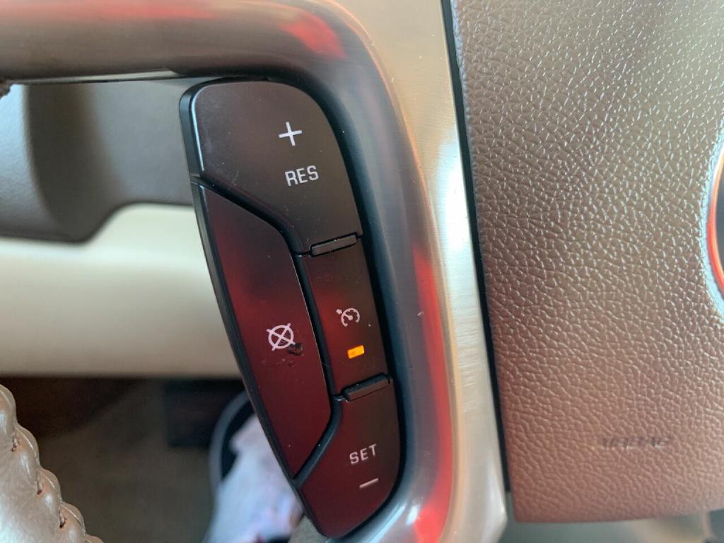 2010 Chevrolet Tahoe Image 14