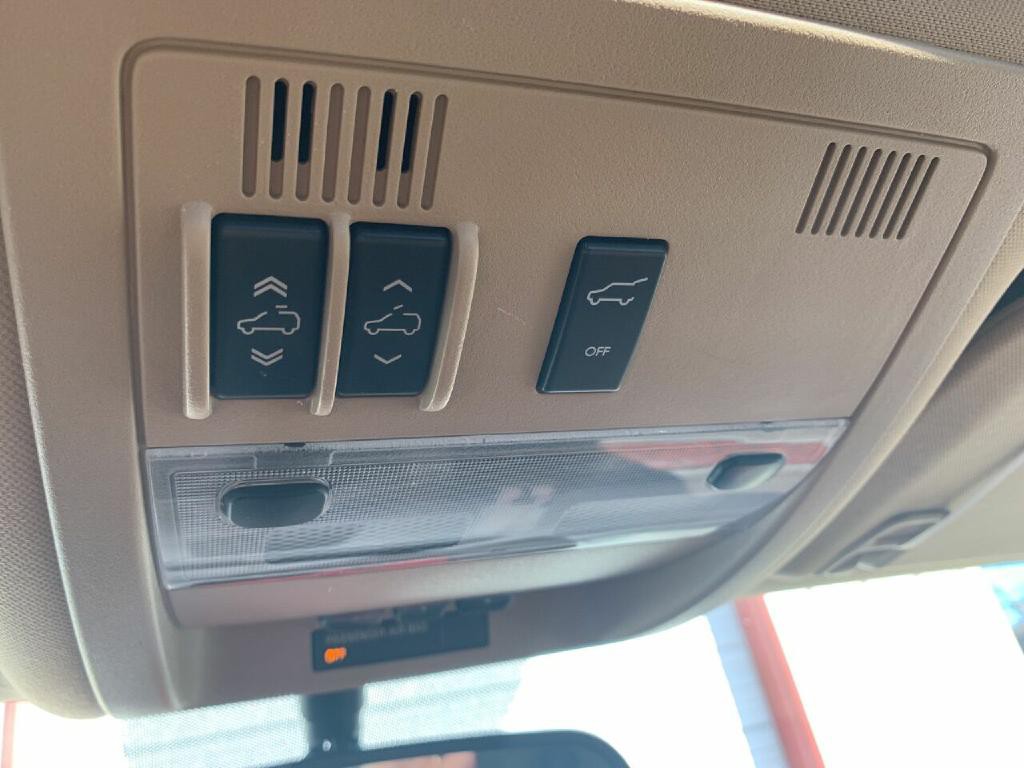 2010 Chevrolet Tahoe Image 22