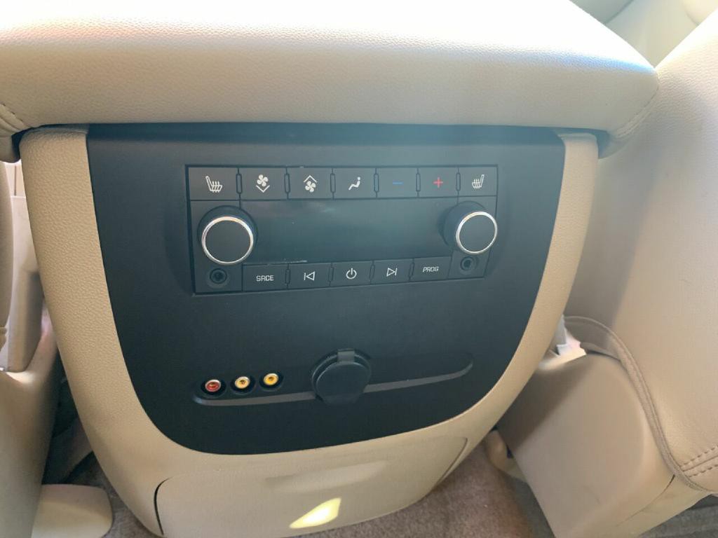 2010 Chevrolet Tahoe Image 24