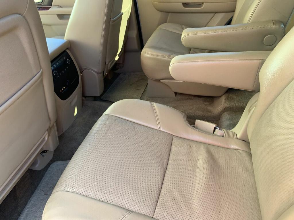 2010 Chevrolet Tahoe Image 25