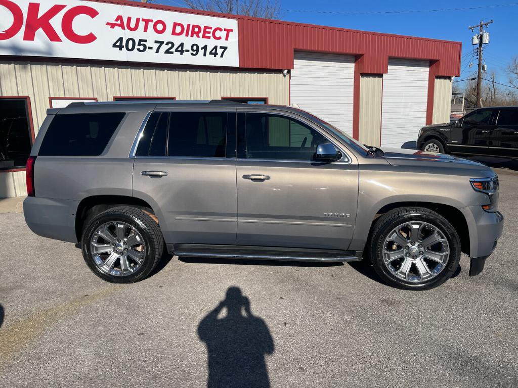 2017 Chevrolet Tahoe Image 2
