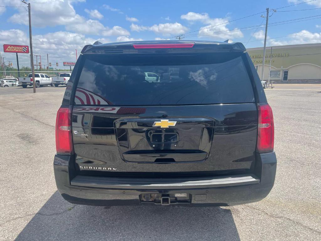 2015 Chevrolet Suburban Image 5