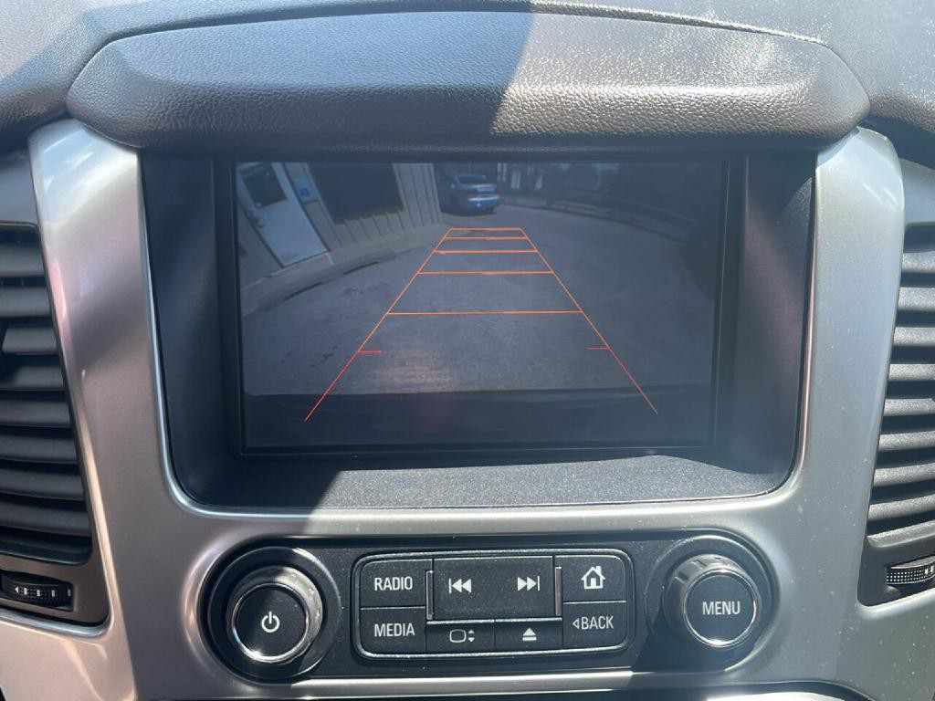 2015 Chevrolet Suburban Image 18