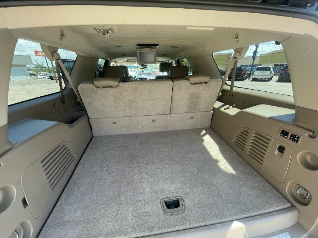2015 Chevrolet Suburban Image 19