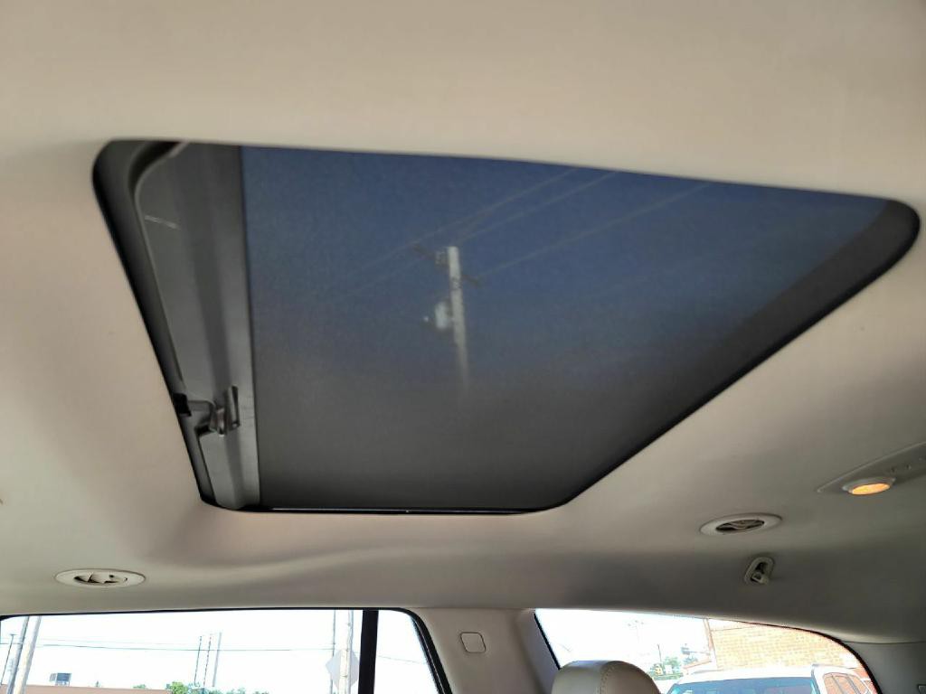 2012 Buick Enclave Image 9