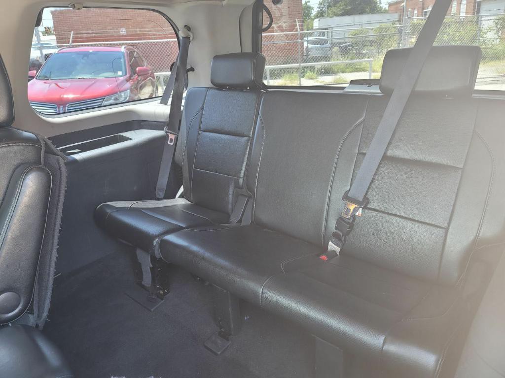 2014 Nissan Armada Image 14