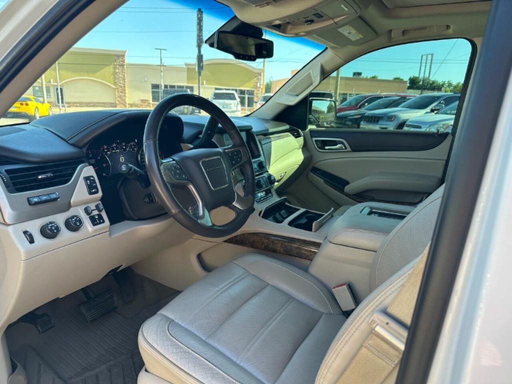 2016 GMC Yukon Image 9