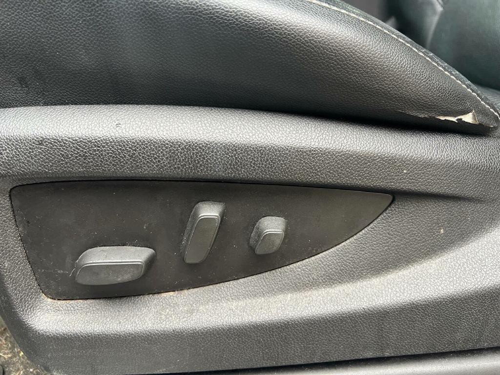 2016 Chevrolet Tahoe Image 12