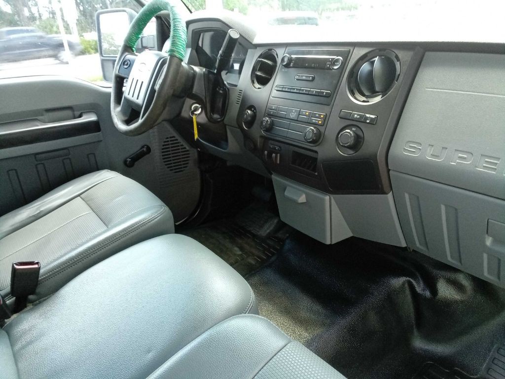 2013 Ford F-250 Image 24