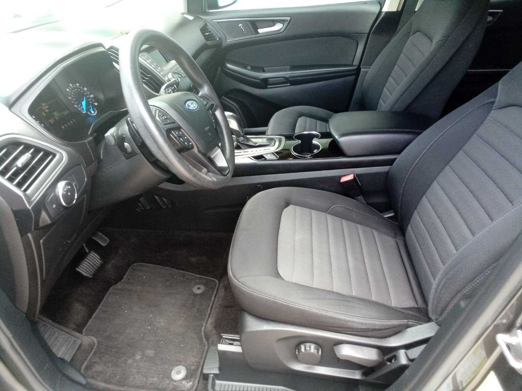 2018 Ford Edge Image 17