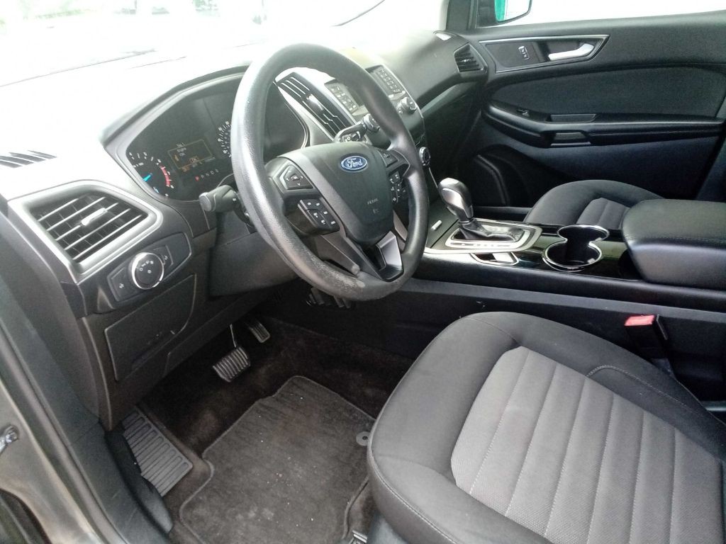 2018 Ford Edge Image 18