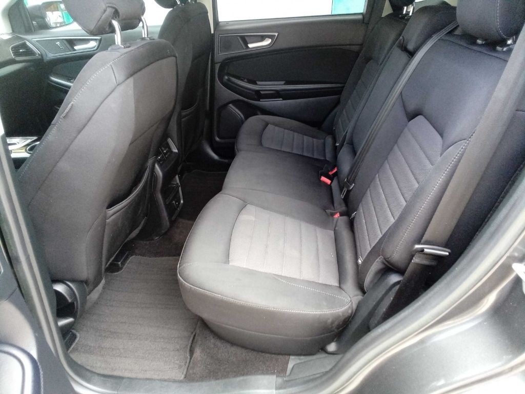 2018 Ford Edge Image 19