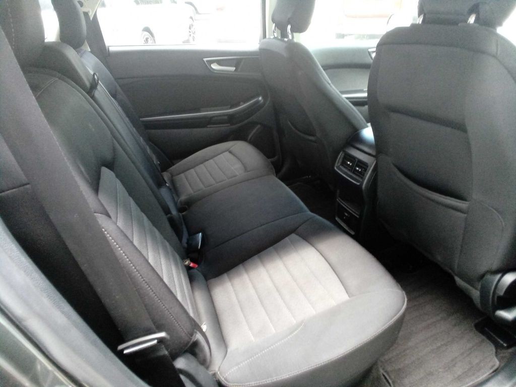 2018 Ford Edge Image 23