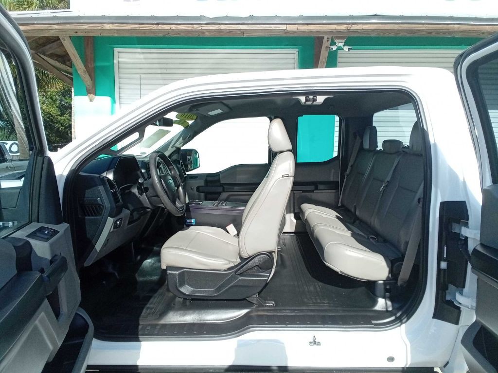 2016 Ford F-150 Image 17