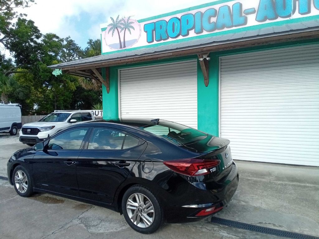 2019 Hyundai Elantra Image 7