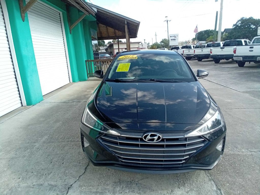 2019 Hyundai Elantra Image 9