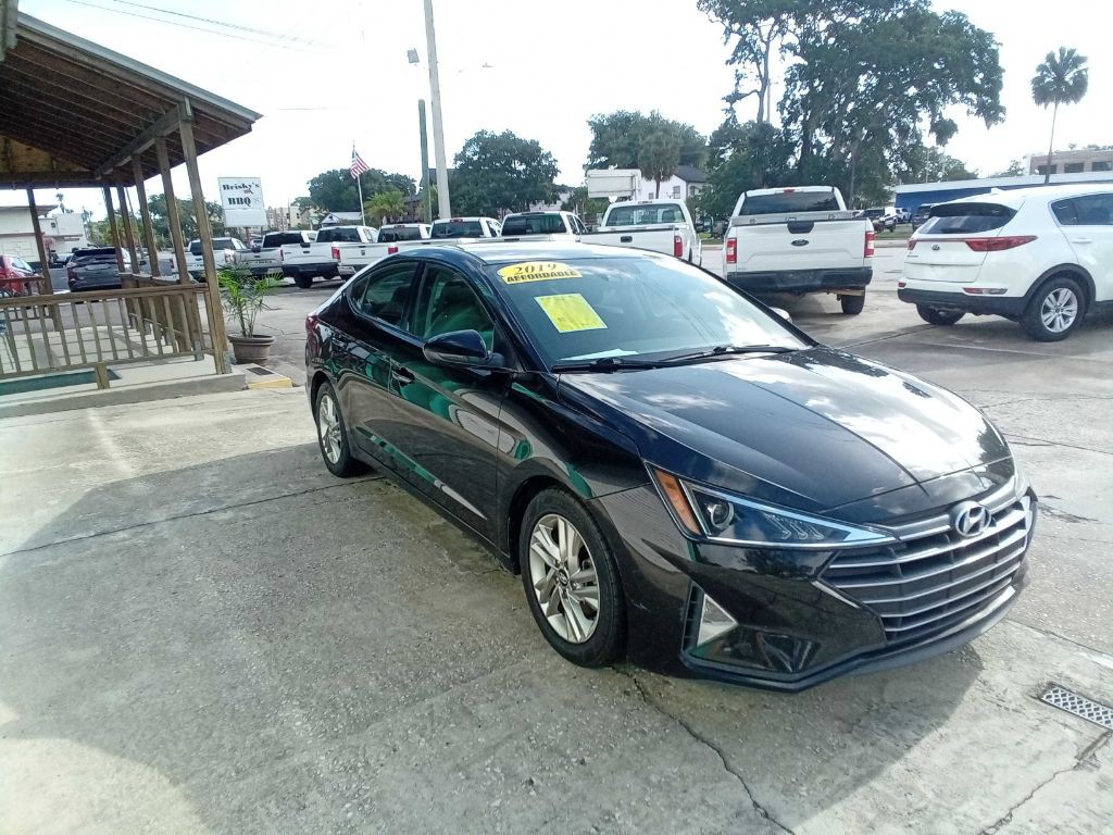 2019 Hyundai Elantra Image 10