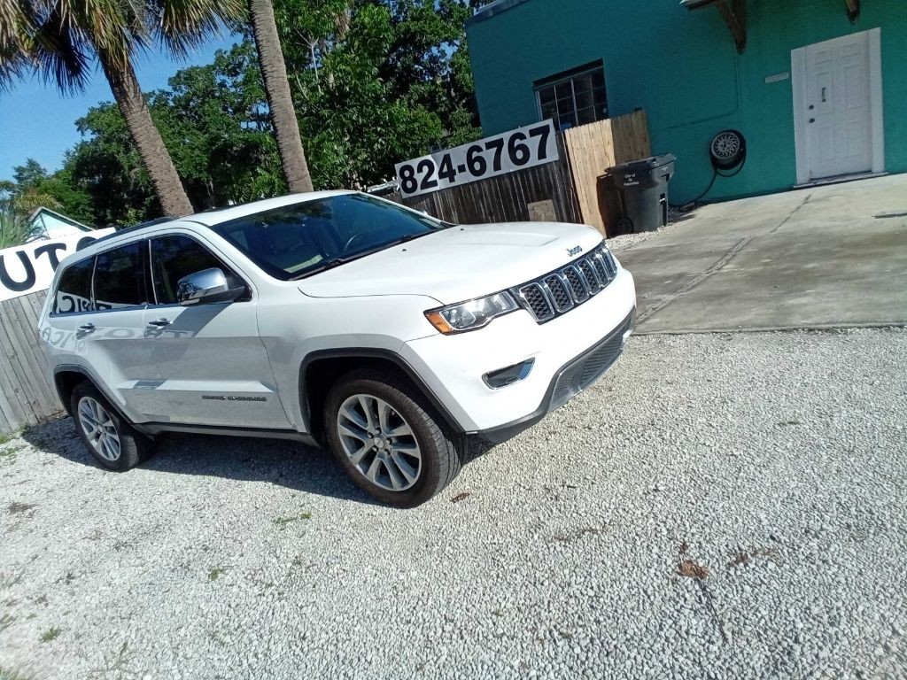 2017 Jeep Grand Cherokee Image 3