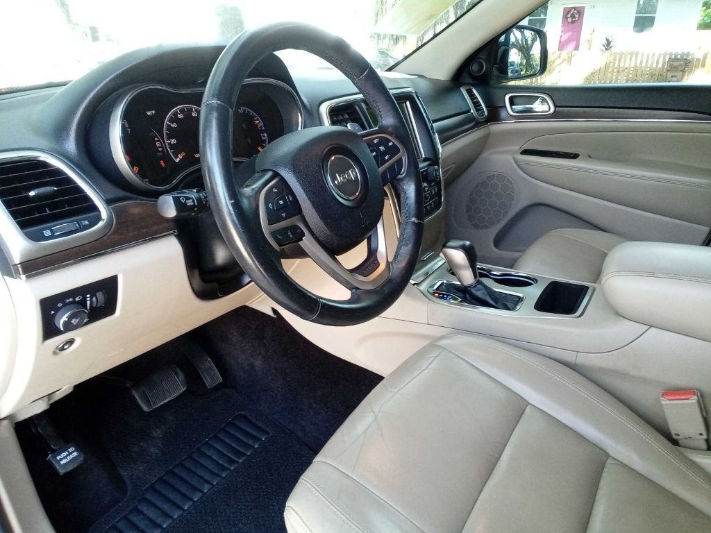 2017 Jeep Grand Cherokee Image 22